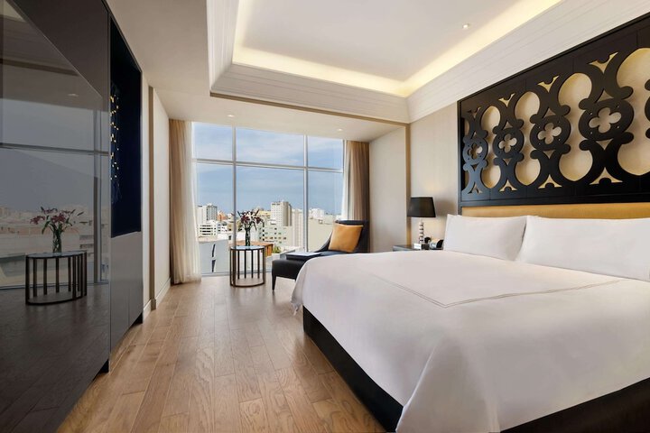 Room 20 of 106