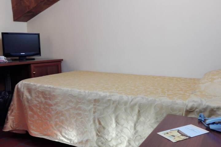 Room 30 of 68
