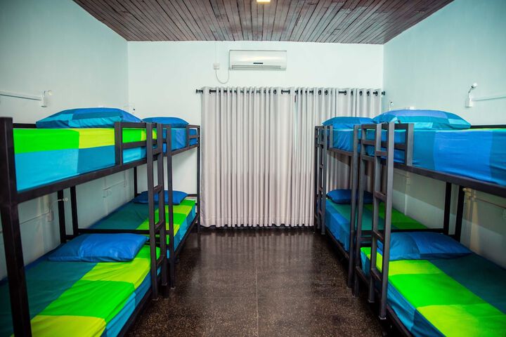 Room 8 of 14