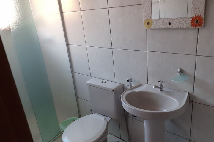 Room 10 of 16