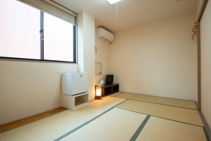 Room 15 of 70