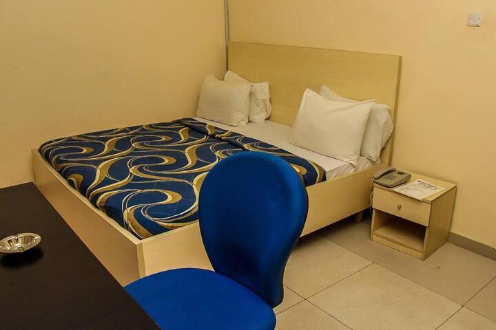 Choiceville Suites