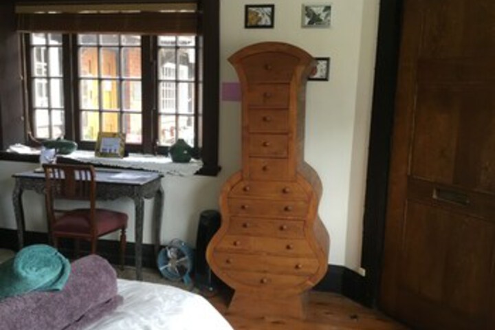 Room 95 of 180