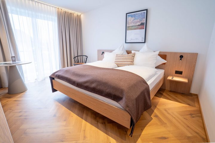 Room 3 of 19