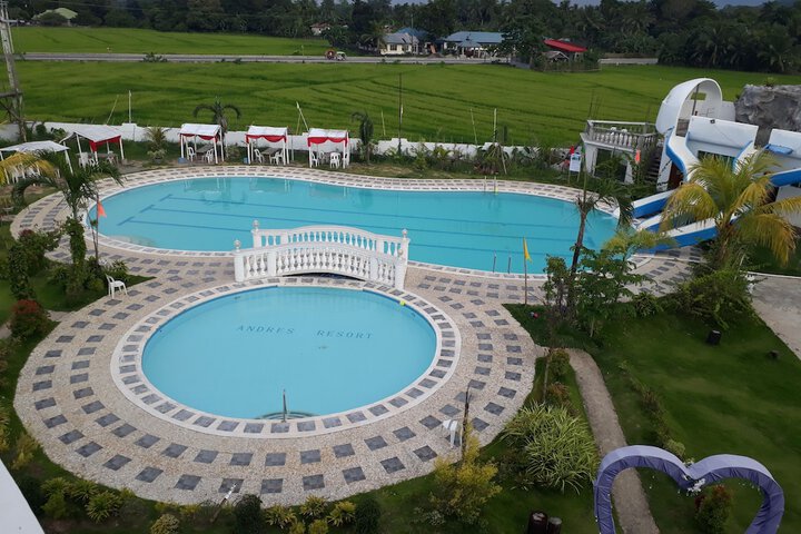 Pool 17 of 21