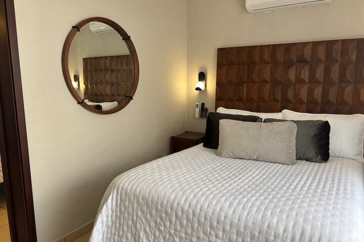 Room 38 of 150