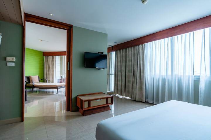 Room 26 of 131