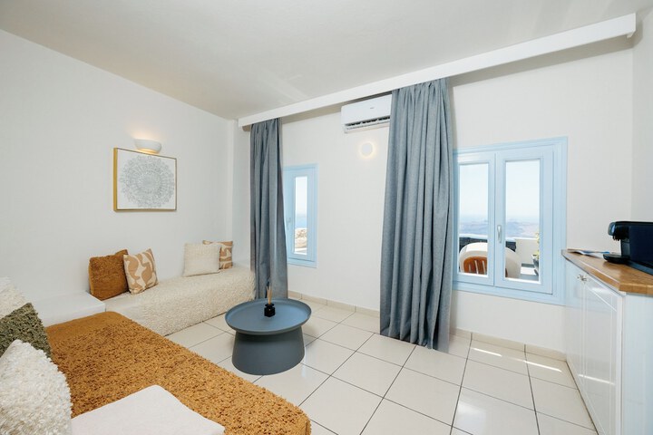 Room 46 of 96