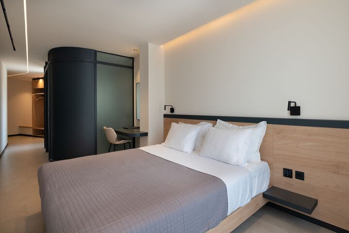 Room 16 of 57