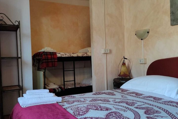 Room 12 of 31