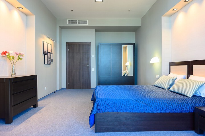 Room 17 of 50