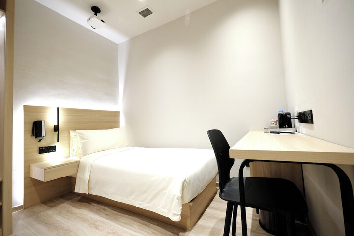 Room 41 of 112