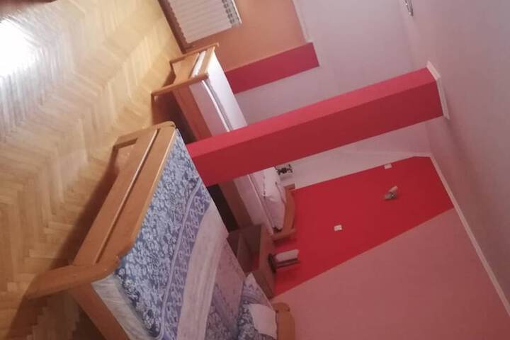 Room 10 of 54