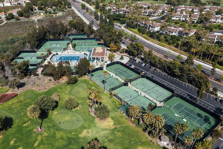 Tennis court