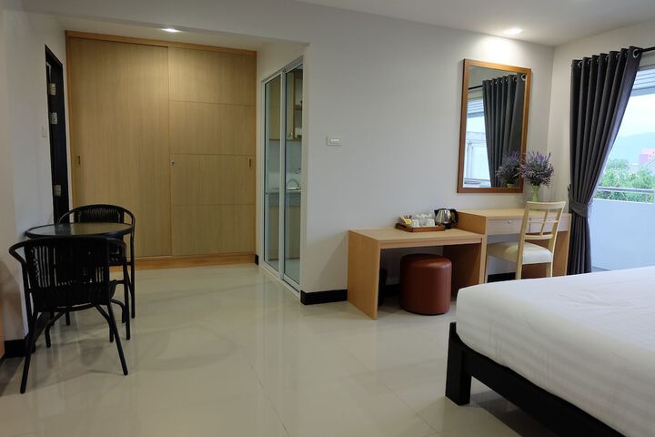 Room 3 of 26