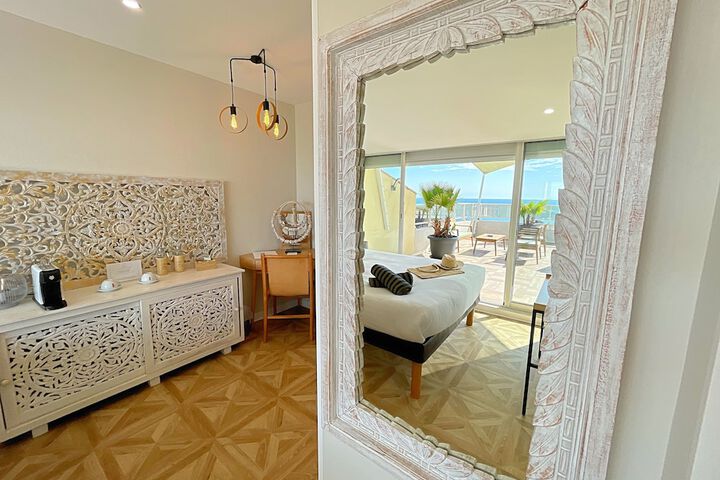 Room 8 of 21