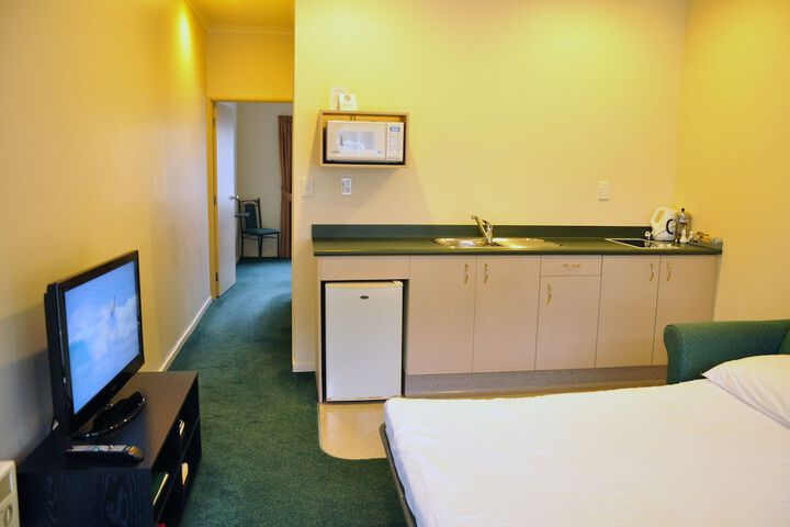 Room 19 of 32