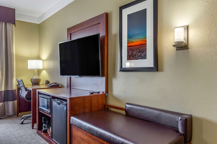 Room 12 of 31