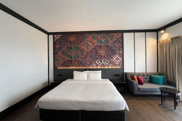 Room 14 of 79