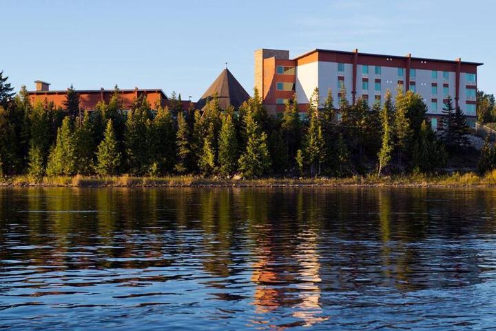 Manitoulin Hotel & Conference Centre