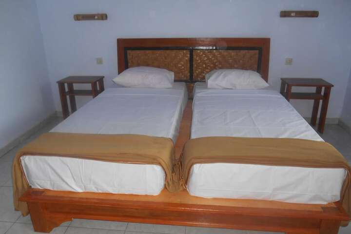 Room 13 of 69