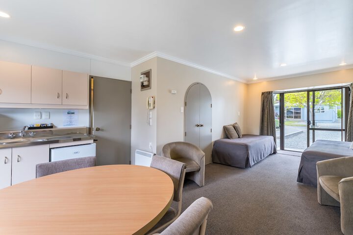 Room 65 of 140