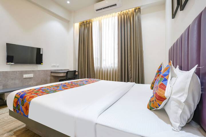 Room 8 of 29