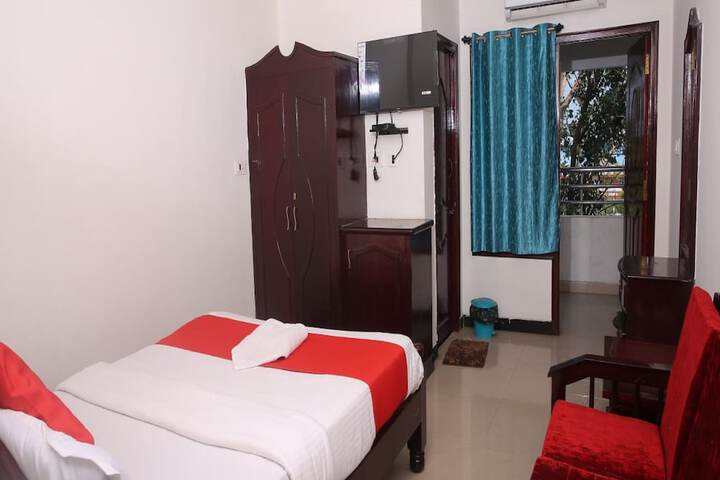Room 15 of 15