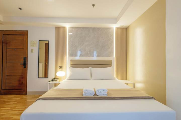 Room 9 of 21
