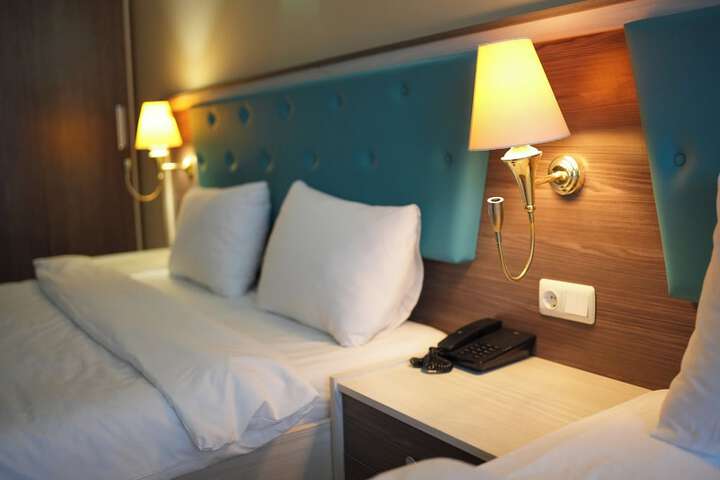Room 17 of 36