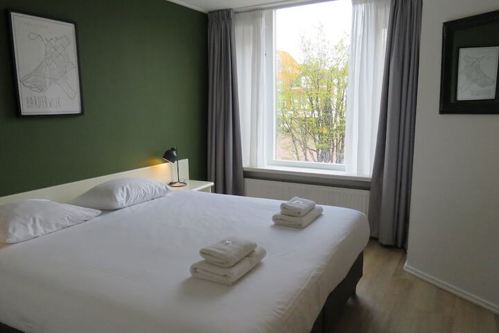 Room 8 of 45