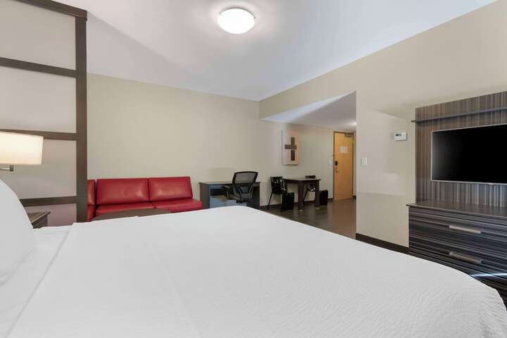 Room 18 of 73