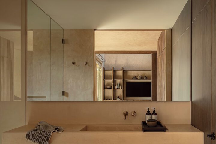Room 20 of 42