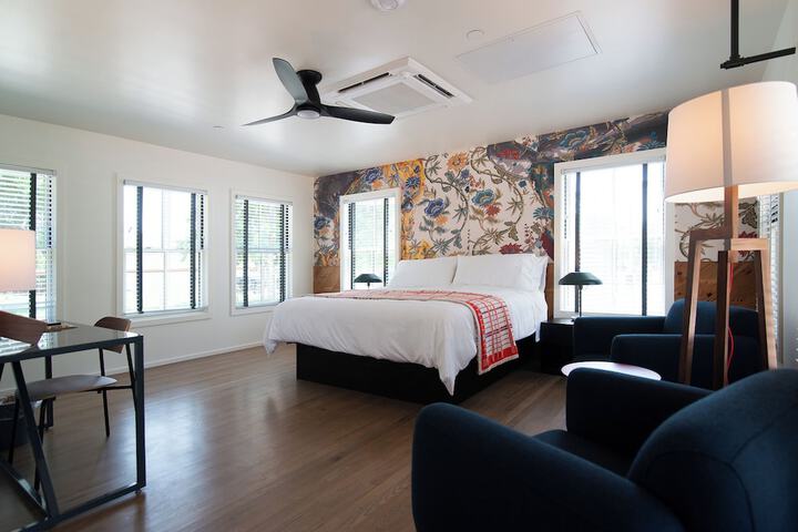 Room 17 of 58