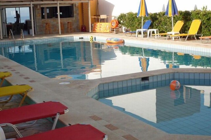 Pool Hotel