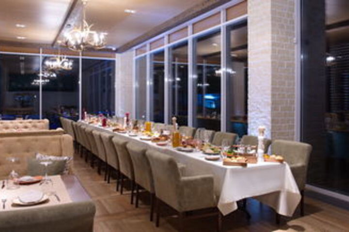 Dining 61 of 64