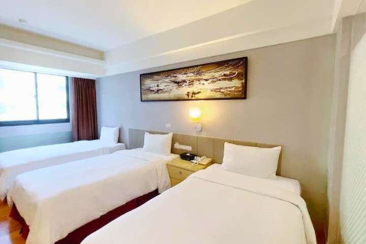 Room 25 of 78