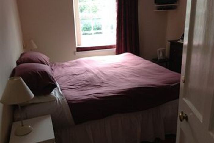 Room 8 of 19