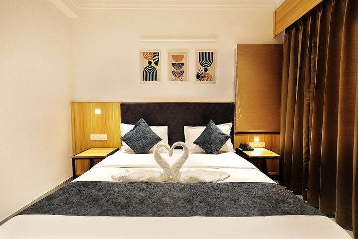 Room 16 of 34