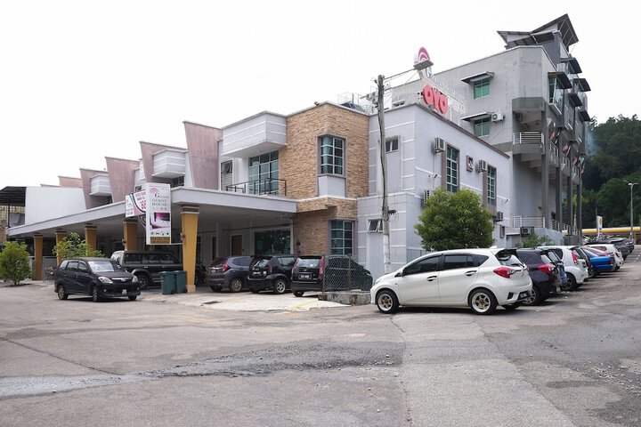 Hotel Entry