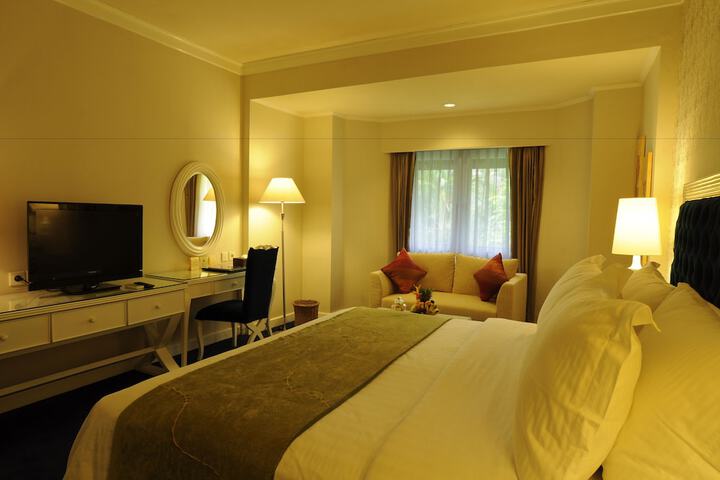 Room 7 of 35