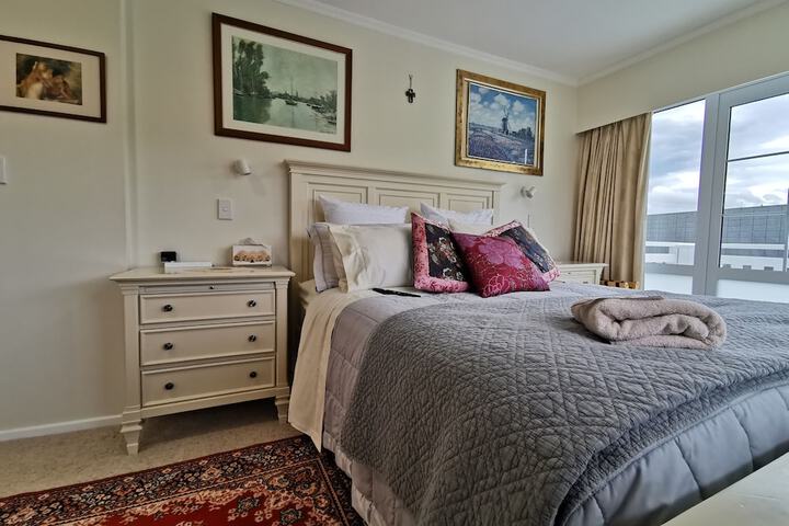 Room 10 of 79