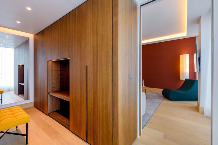 Room 21 of 135