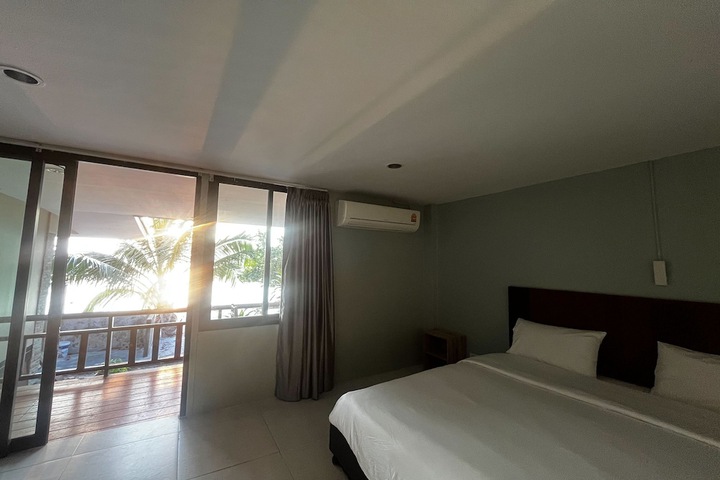 Room 29 of 53