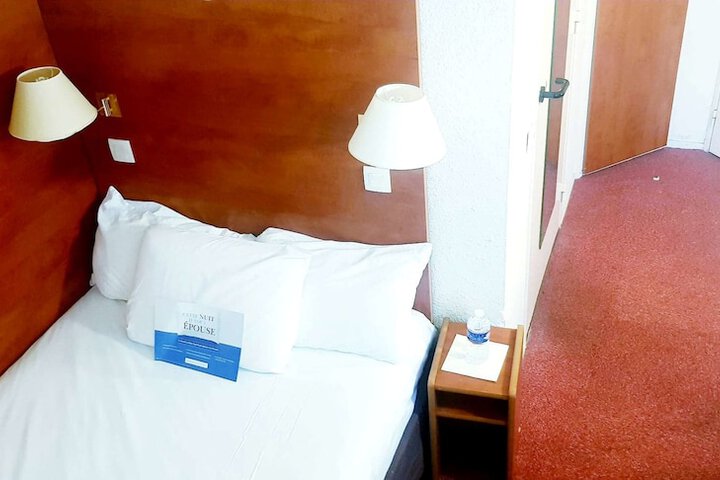 Room 14 of 45
