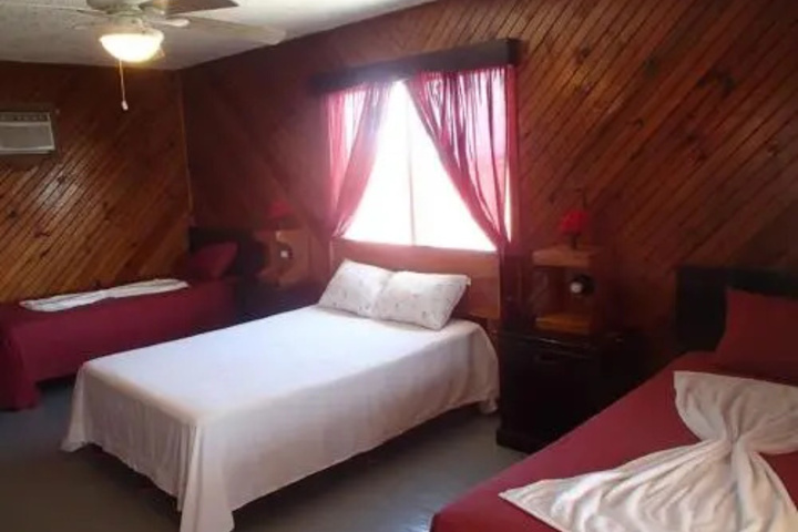 Room 4 of 13