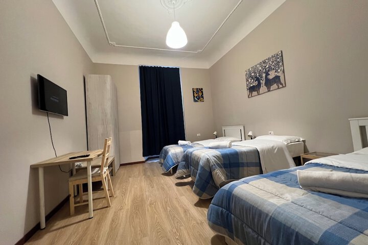Room 30 of 53