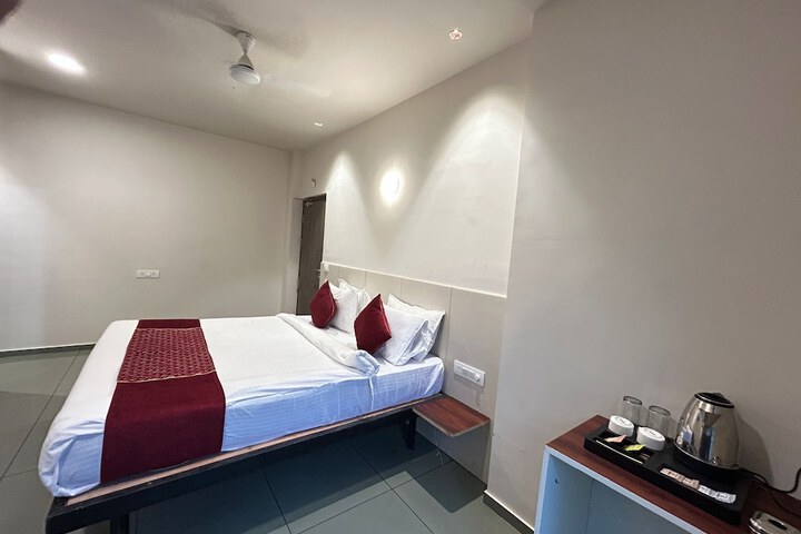 Room 3 of 17