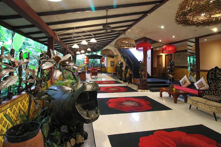 Hotel Interior 2 of 25
