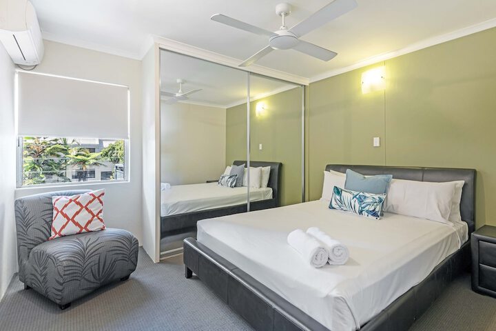 Room 3 of 65